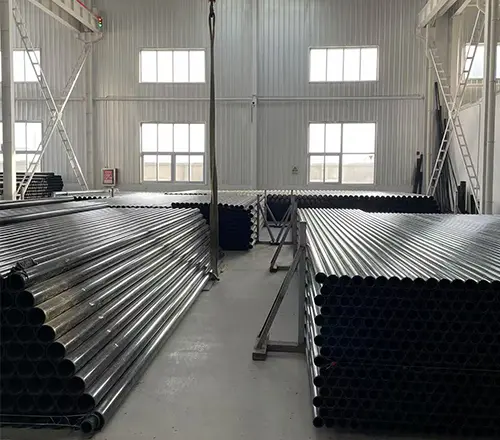 在工业循环水系统中，孔网钢骨架聚乙烯复合管如何防止结垢和微生物滋生？​